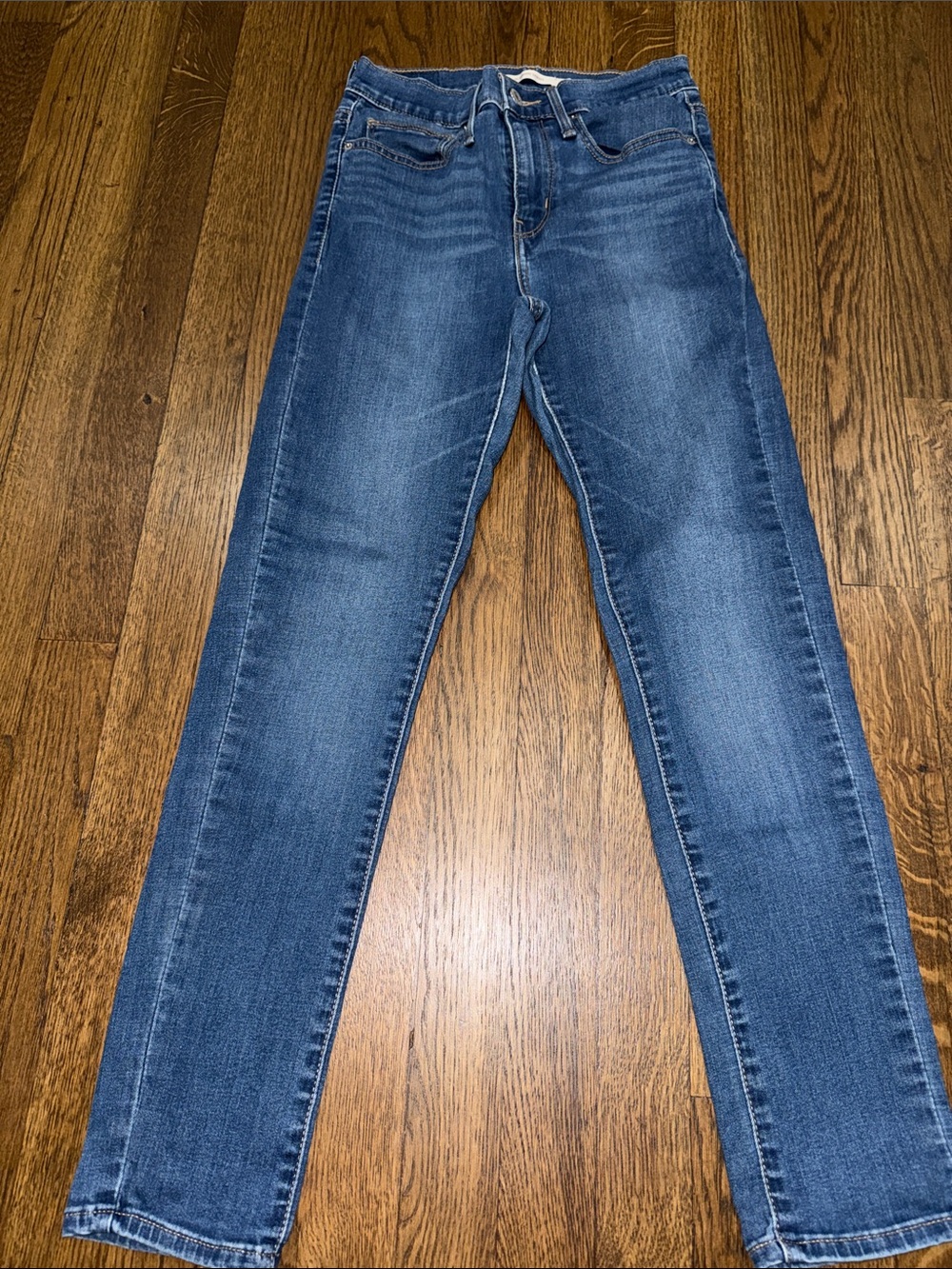 Levi's Women's Skinny Jeans in Classic Blue Wash